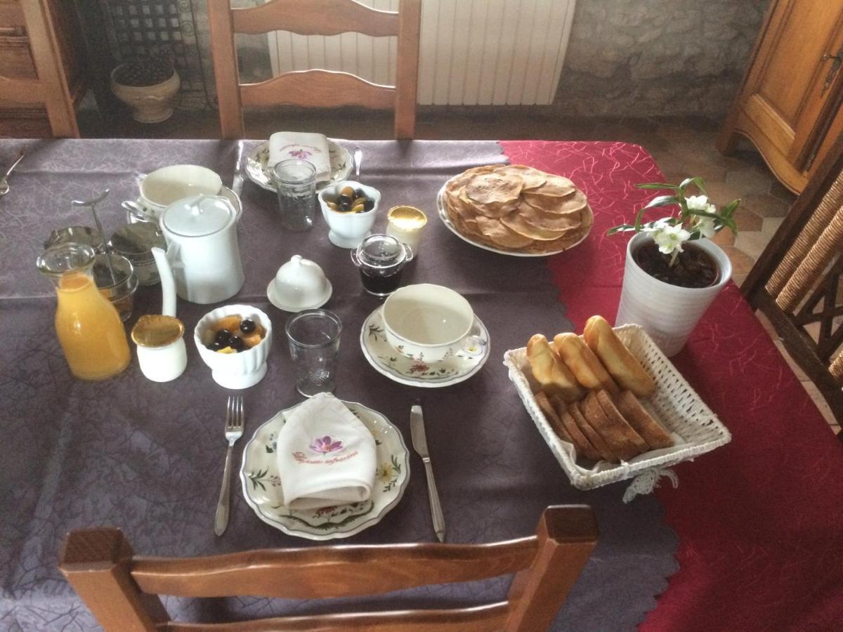 Bed and Breakfast La Petite Safraniere Batilly-en-Gatinais Екстер'єр фото